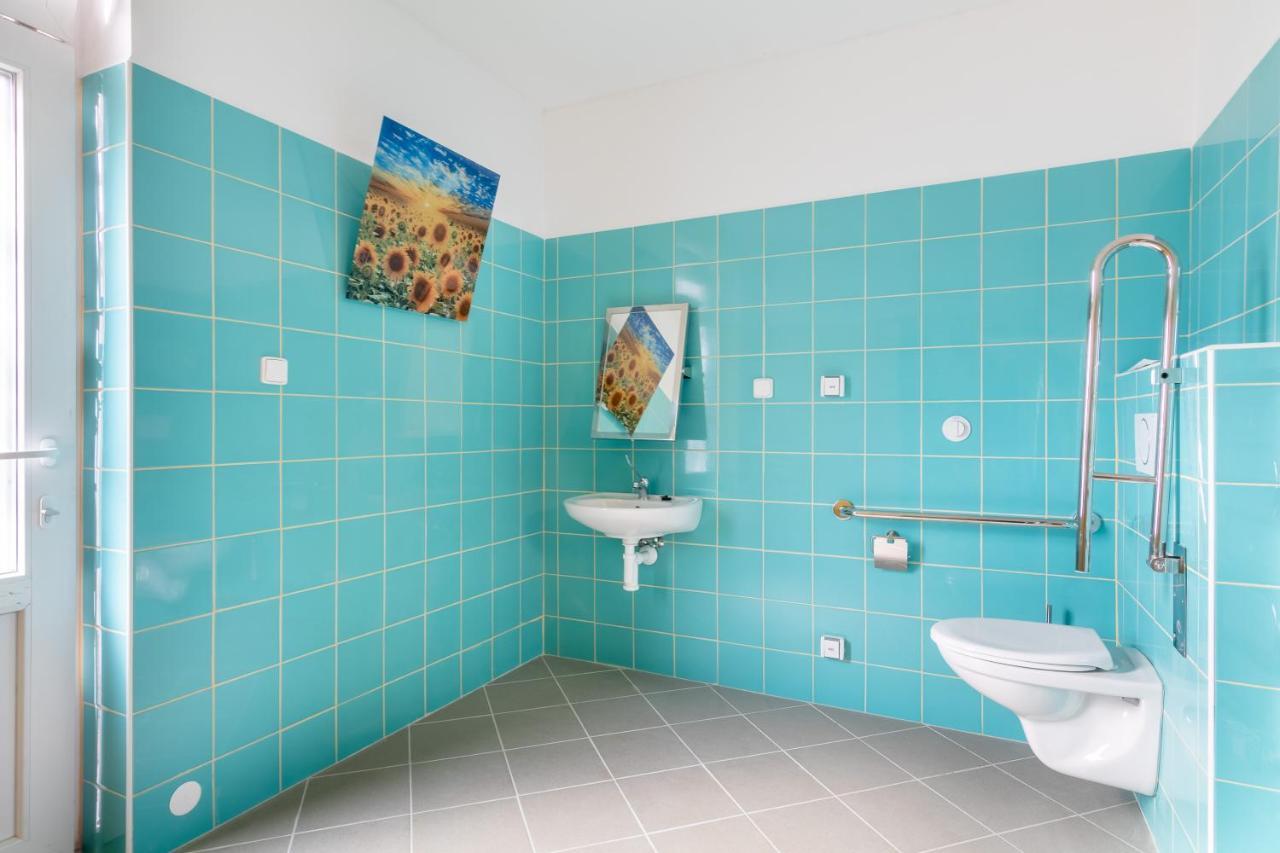 Farma Slunecny Dvur Apartmany A Family Stany Strecha Pod Strechou Hermanuv Mestec エクステリア 写真